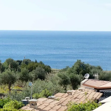 Luna Villa